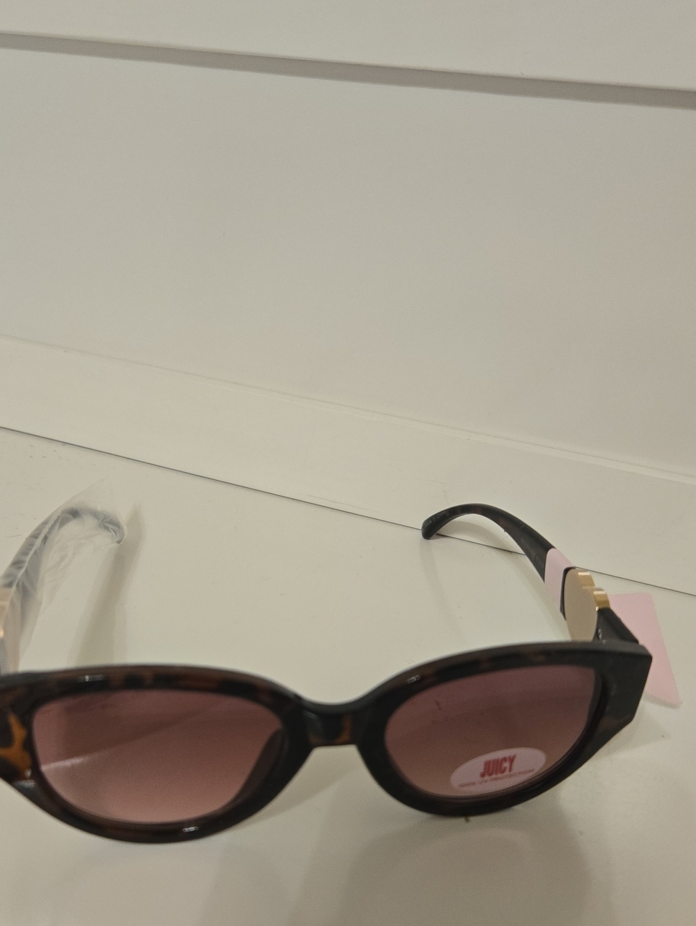 Juicy Couture Black Frames with Pink Hearts  Cat Eye Sunglasses Nwt